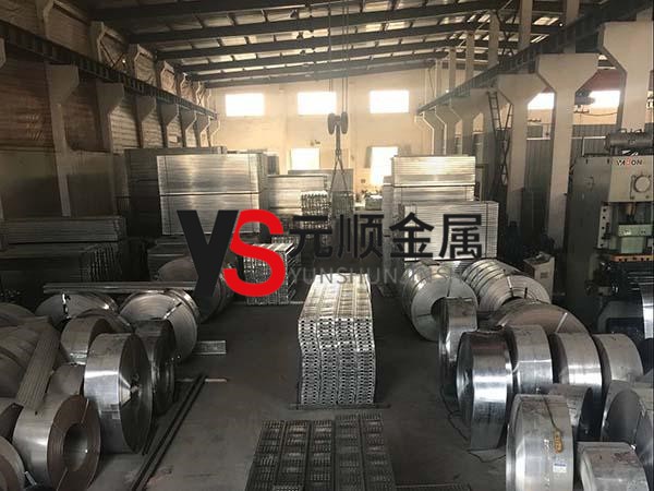 鋼跳板廠(chǎng)家建議你這樣買(mǎi)鋼跳板